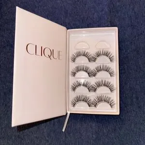 Winkclique Vol. 1 lashes. 4 sets of lashes.